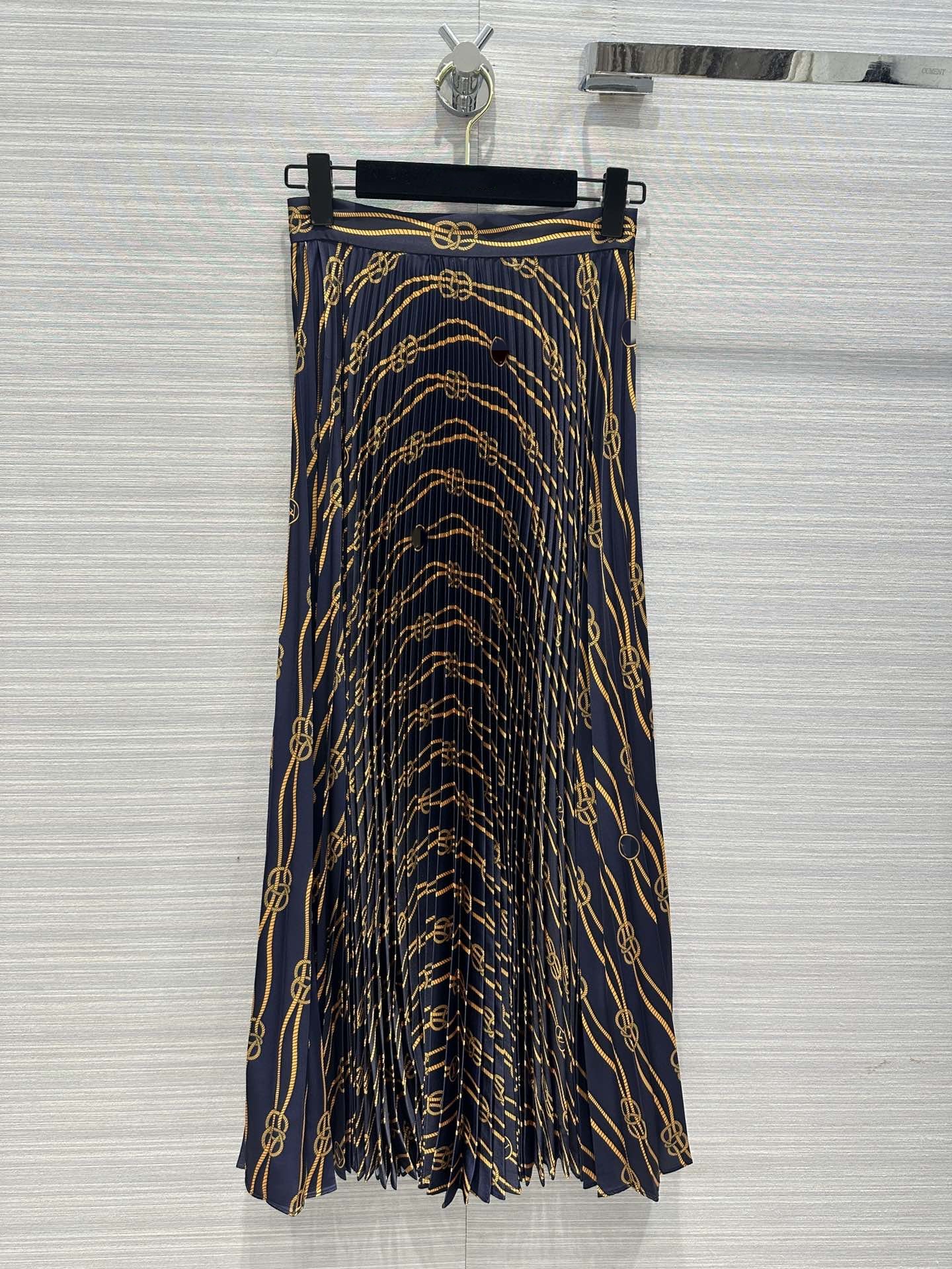 2023 spring summer autumn milan designer skirts fashion a skirts women brand same style skirts 0418-17, Picture color
2023 spring summer autumn milan designer skirts fashion a skirts women brand same style skirts 0418-17, Picture color