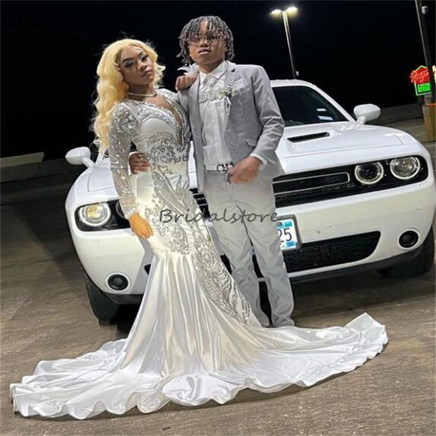 Beautiful Silver Sequin Prom Dress For Black Girl Chic Long Sleeve Mermaid Evening Dresses For 16 Birthday Formal Party Occasion Graduations 2023 vest