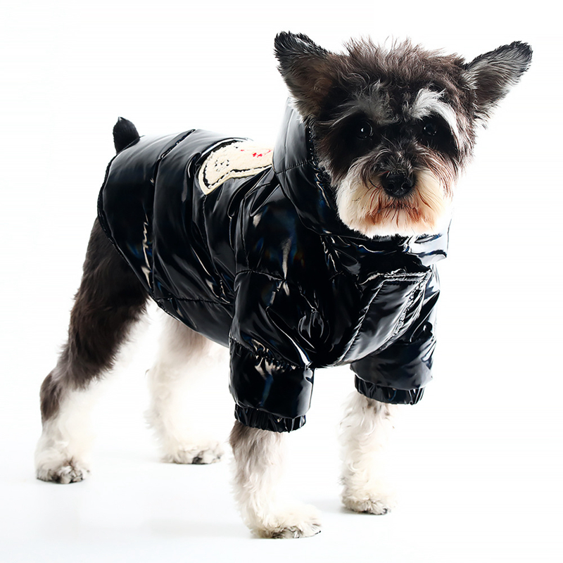 Designer Clothes Brand Dog Apparel Veet Filled Pets Hooded Puppy Jacket for Small Dogs Windproof Waterproof Snow-Proof Outdoor Sports Warm Pet Coat Re