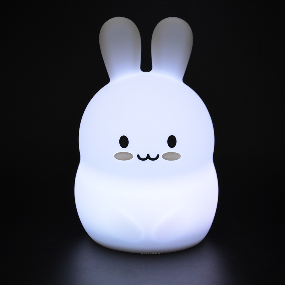 Lamps Shades Rabbit LED Night Light Touch Sensor 9 Colors Battery Powered Cartoon Silicone Bunny Bedside Lamp for Children Kids Baby Toy Gift 230418