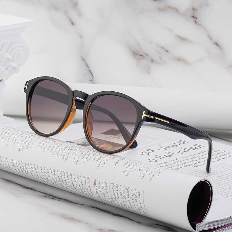 new in fashion tom brand round sunglasses women men 2023 high quality aesthetic shades streetwear retro oculos de sol uv400
new in fashion tom brand round sunglasses women men 2023 high quality aesthetic shades streetwear retro oculos de sol uv400