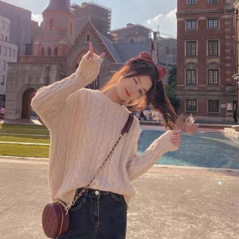 Womens Sweaters Velvet Thick Knitted Sweater Women Retro Western Style Short Student Hedging Fall/Winter Loose Outside Take LazyWomens
