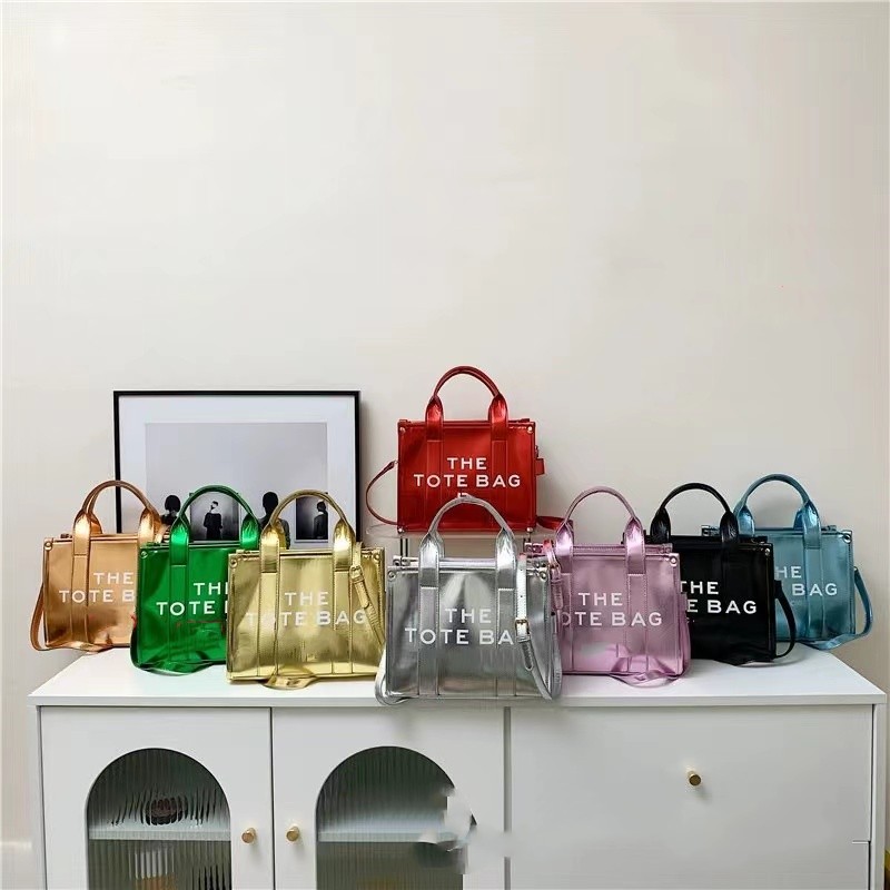 New Famous Designer Bags The Tote Bag Fashion Luxury Women Crossbody Purse Multi Pochette Handbags PU Purses Shoulder Casual Square Handbag Three line letters, Green
New Famous Designer Bags The Tote Bag Fashion Luxury Women Crossbody Purse Multi Pochette Handbags PU Purses Shoulder Casual Square Handbag Three line letters, Green