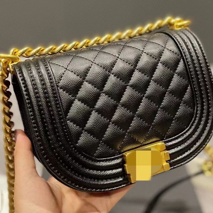 6A New Designer shoulder bag chain purse handbag women pouch crossbody Composite handbag luxury woman cross body female bags leather Stylish and versatile, Black
6A New Designer shoulder bag chain purse handbag women pouch crossbody Composite handbag luxury woman cross body female bags leather Stylish and versatile, Black
