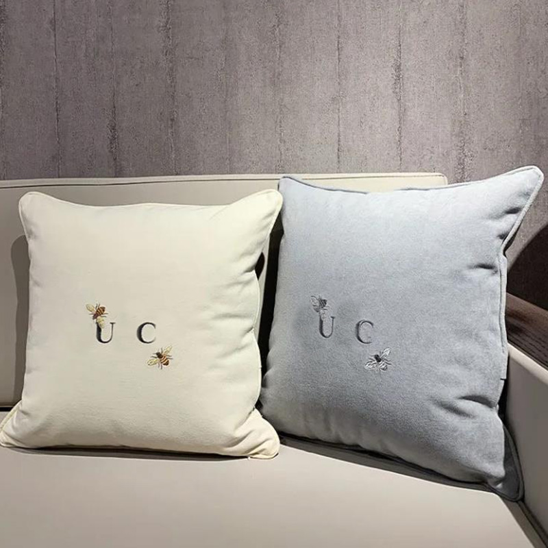 Nordic Style Modern pillow tabby Luxury designer pillows Living Room Sofa Bedside Cushions Designer Sample Room Cushion Pillow Case
Nordic Style Modern pillow tabby Luxury designer pillows Living Room Sofa Bedside Cushions Designer Sample Room Cushion Pillow Case