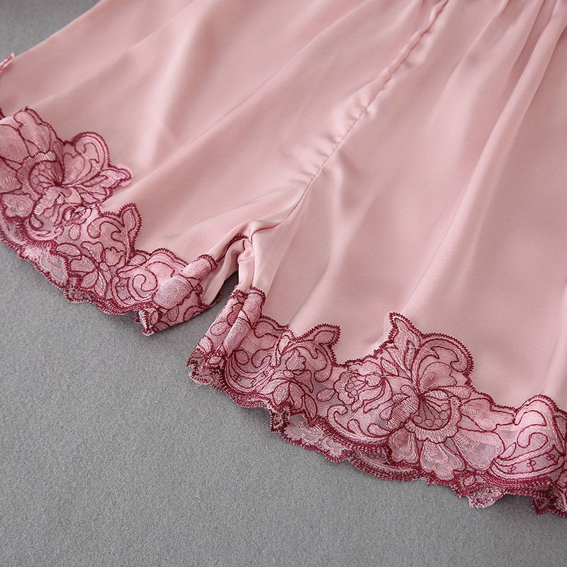 Women's Sleepwear Satin Soft Women Pajamas Suit Intimate Lingerie Embroidery Sexy V Lead Homewear Spaghetti Strap Shorts Set Sleepwear Nightwear 