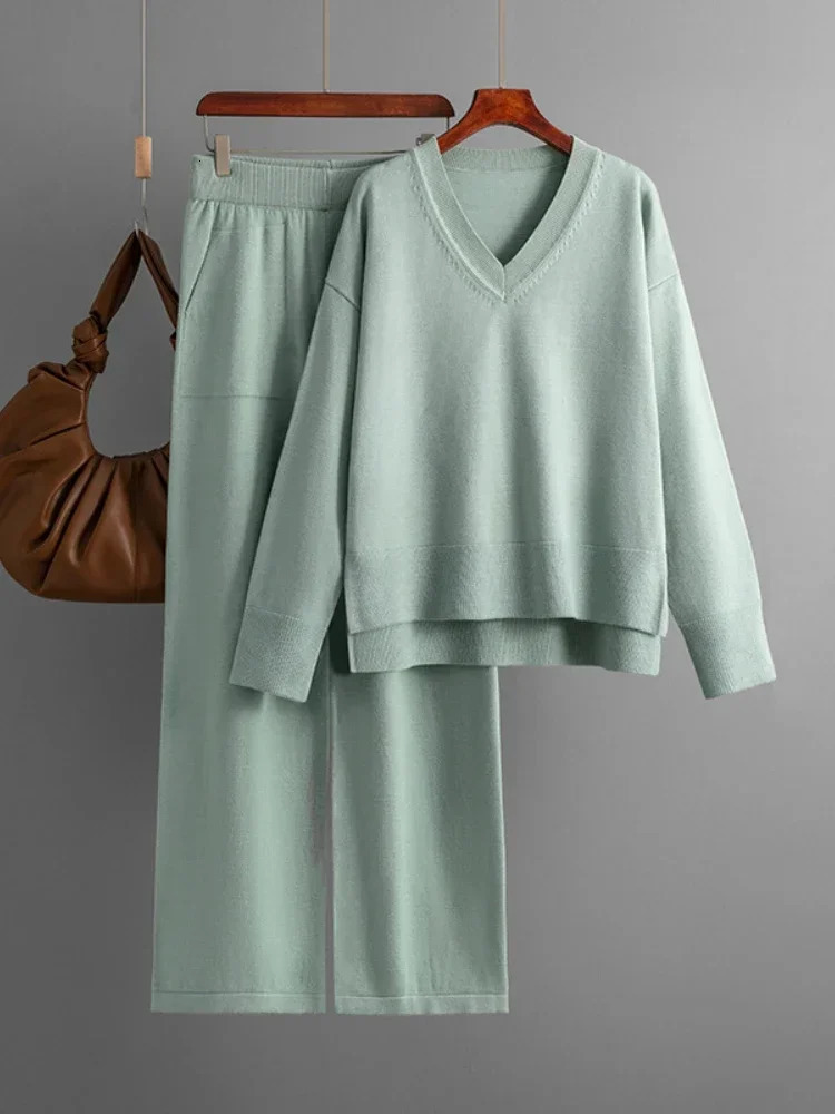 Womens Two Piece Pants Knitted sweater 2piece Peice set for womens winter and autumn warmth Vneck pull up straight pants casual oversized sportswear w