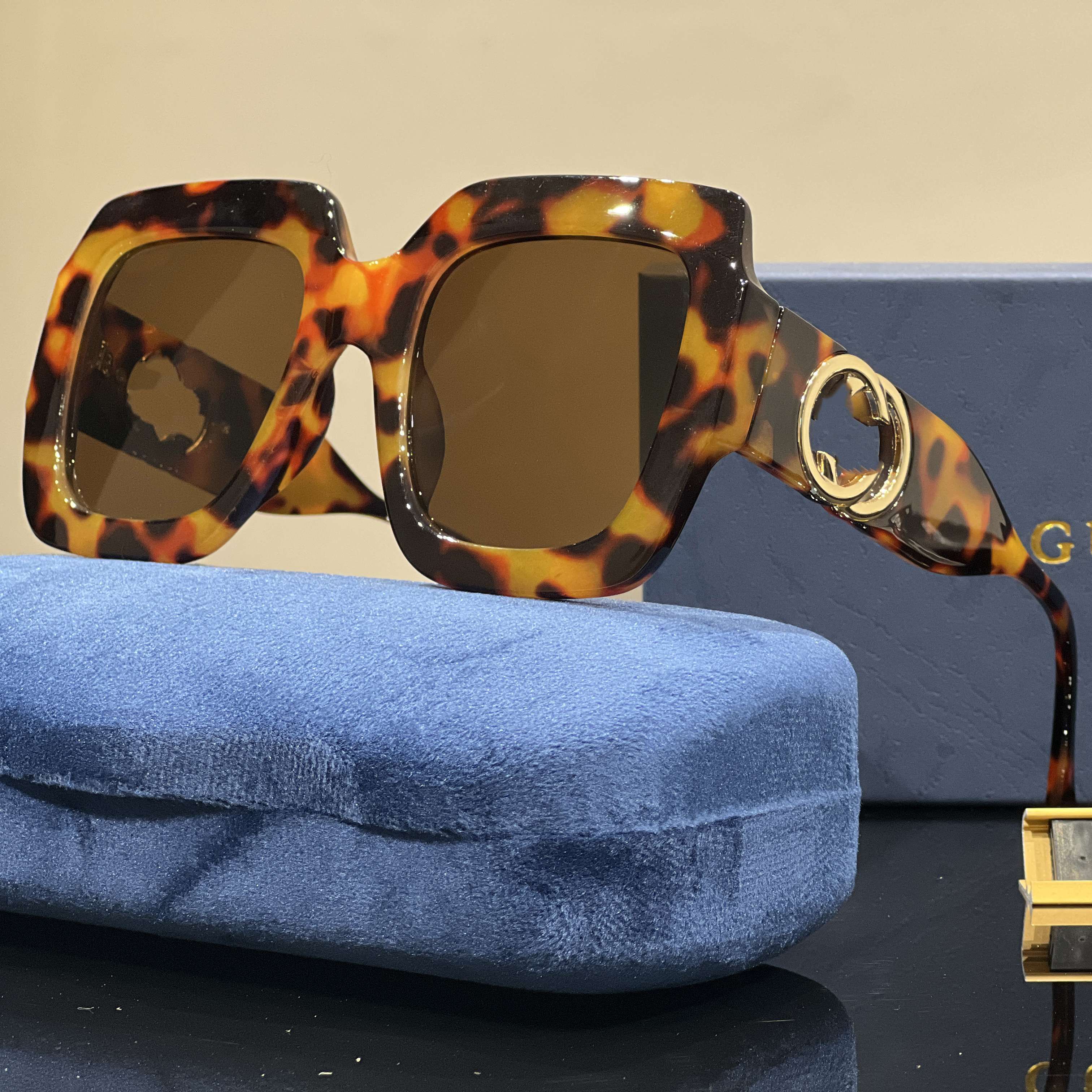 621s sunglasses for women glasses outdoor beach travel sunglasses popular men women Skeleton glasses high quality
621s sunglasses for women glasses outdoor beach travel sunglasses popular men women Skeleton glasses high quality