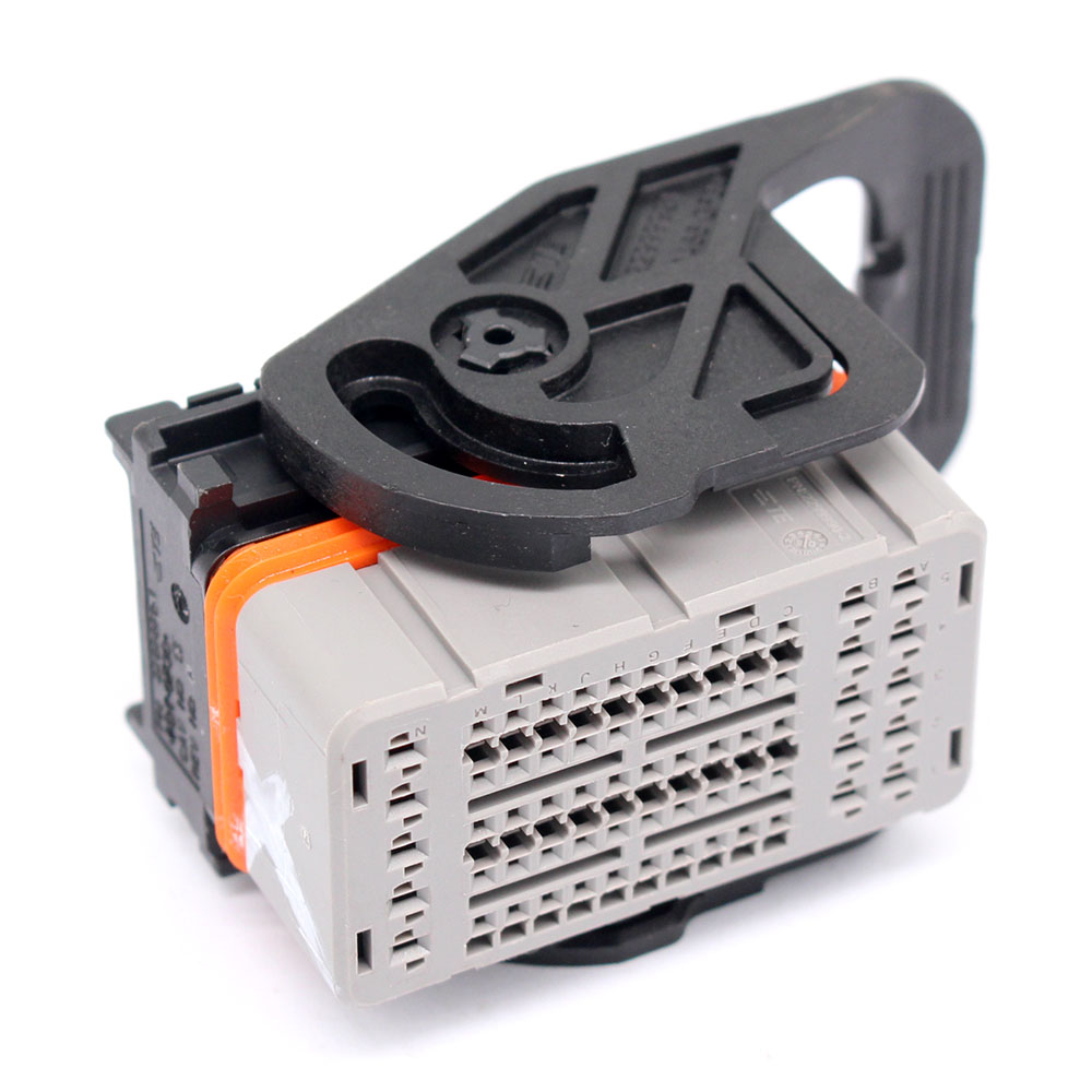 2299987-4 65 Pin TE Tyco Auto Amp Connector Female Sealed Wire-to-Board