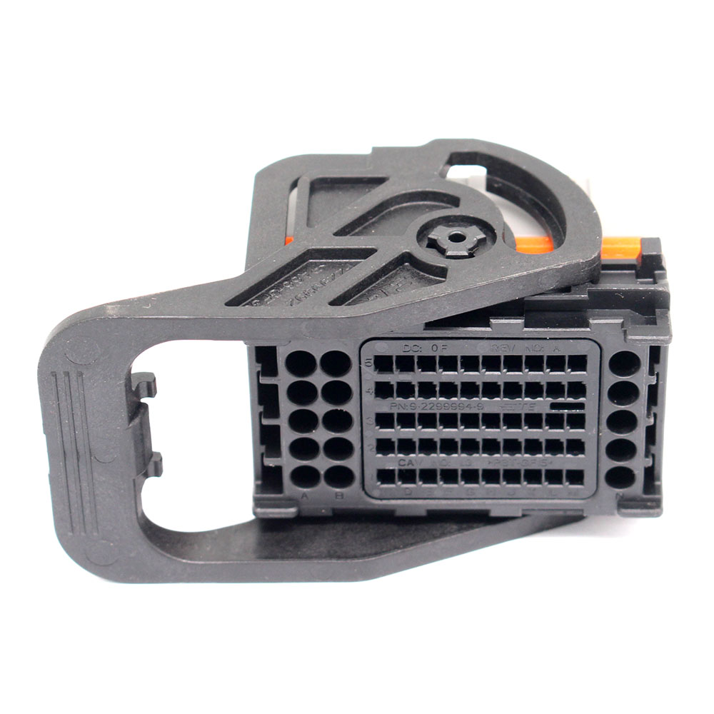 2299987-4 65 Pin TE Tyco Auto Amp Connector Female Sealed Wire-to-Board