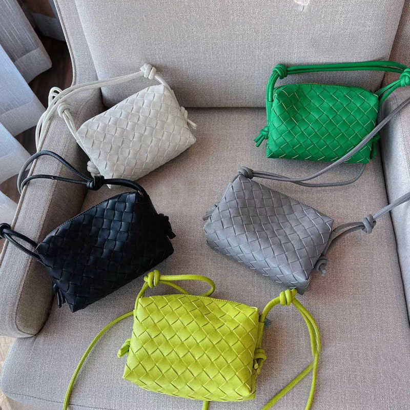 Cross Body Women Weave designer Bags square luxurys Handbag Leather Designer camera Bag Knotted shoulder straps Crossbody Purses Lady Shopping Wallet 220905, Grey
Cross Body Women Weave designer Bags square luxurys Handbag Leather Designer camera Bag Knotted shoulder straps Crossbody Purses Lady Shopping Wallet 220905, Grey