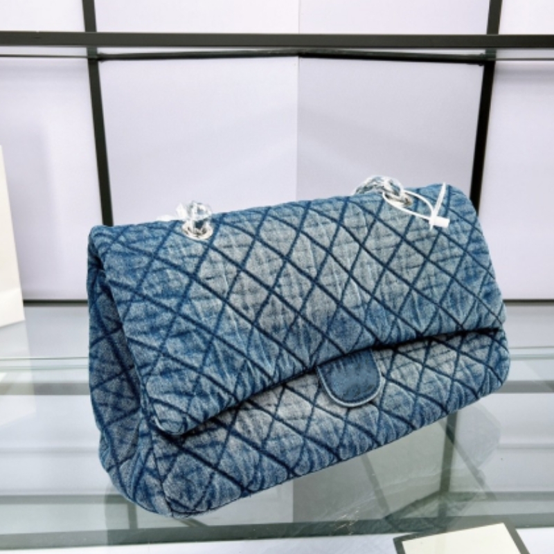 designer bag Purses Handbag women bag Handbag Famous designers Brands Luxury go with Everything Designer the tote bags Jeans bag flip bag shopping bag airport bag, 16
designer bag Purses Handbag women bag Handbag Famous designers Brands Luxury go with Everything Designer the tote bags Jeans bag flip bag shopping bag airport bag, 16