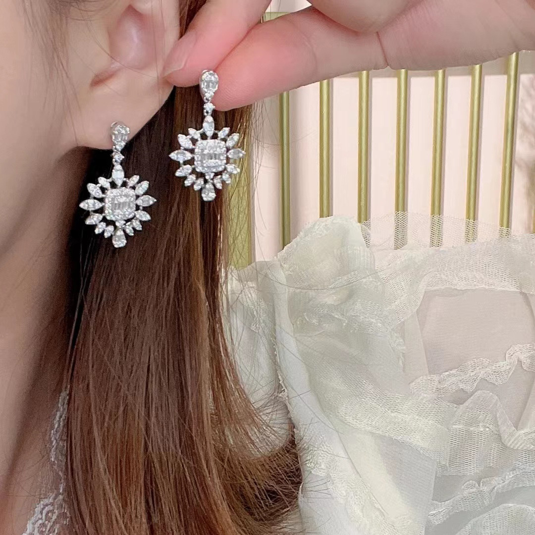 Choucong Ins Top Sell Dangle Earrings Sparkling Luxury Jewelry 925 Sterling Silver Water Drop 5A Cubic Zircon CZ Diamond Gemstones Party Tassels Women
