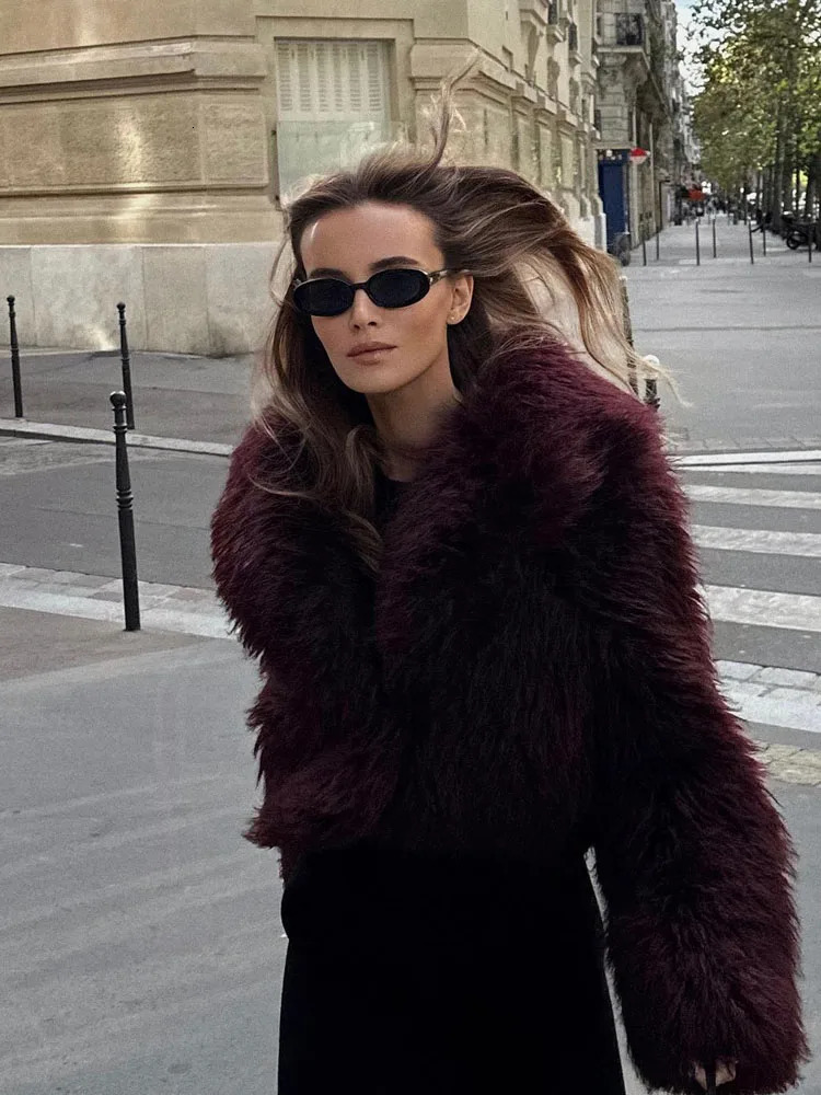Women's Fur Faux Fashion Solid Thicken Coat For Women Female Warm 2023 Winter Long Sleeves Ladies Elegant Turn Down Collar 231117