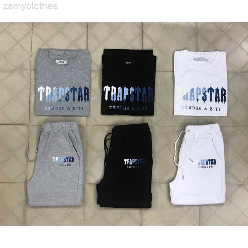 Men's T-Shirts 2023 Trapstar Oversized Suit Tracksuit Sets Men Sleeve Shorts Summer Sportswear Jogging Pants Streetwear Men Clothing
Men's T-Shirts 2023 Trapstar Oversized Suit Tracksuit Sets Men Sleeve Shorts Summer Sportswear Jogging Pants Streetwear Men Clothing