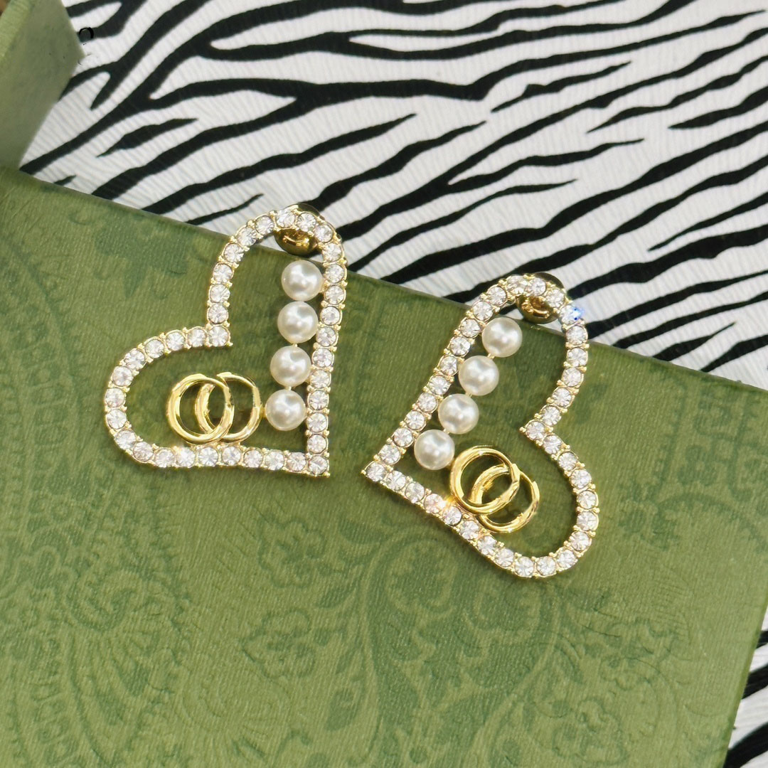 Luxury Pearl Earrings Designer Womens Gold Heart Rhinestone Stud Earrings Best Gift for Girlfriend and Wife Wedding Party Jewelry
Luxury Pearl Earrings Designer Womens Gold Heart Rhinestone Stud Earrings Best Gift for Girlfriend and Wife Wedding Party Jewelry