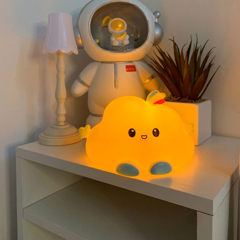 Lamps Shades Baby Night Light Cloud Moon light Cute Kids Night Lights Bedroom Decor Kawaii Silicone Cute Lamp Battery Powered Christmas Gifts 230418