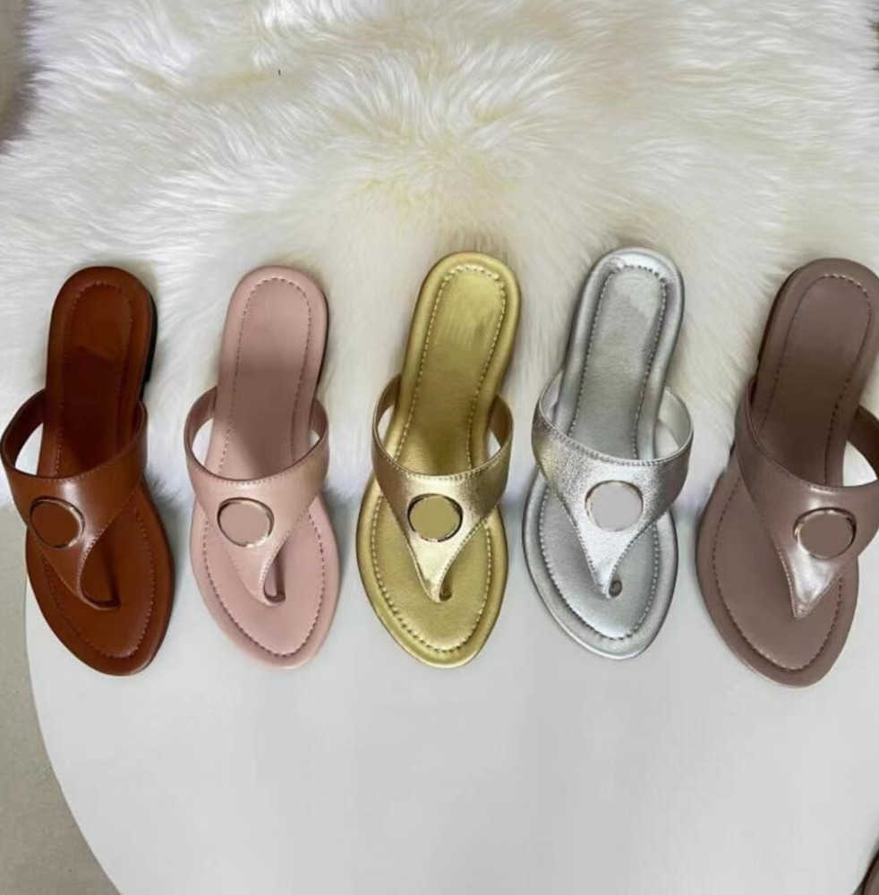 Designer Summer Slippers New Style Flat Bottom Womens Flip-Flops Fashion Leisure Solid Color Lady Leather Sandals Outdoor Sandbeach Shoes Slipper, Brown
Designer Summer Slippers New Style Flat Bottom Womens Flip-Flops Fashion Leisure Solid Color Lady Leather Sandals Outdoor Sandbeach Shoes Slipper, Brown