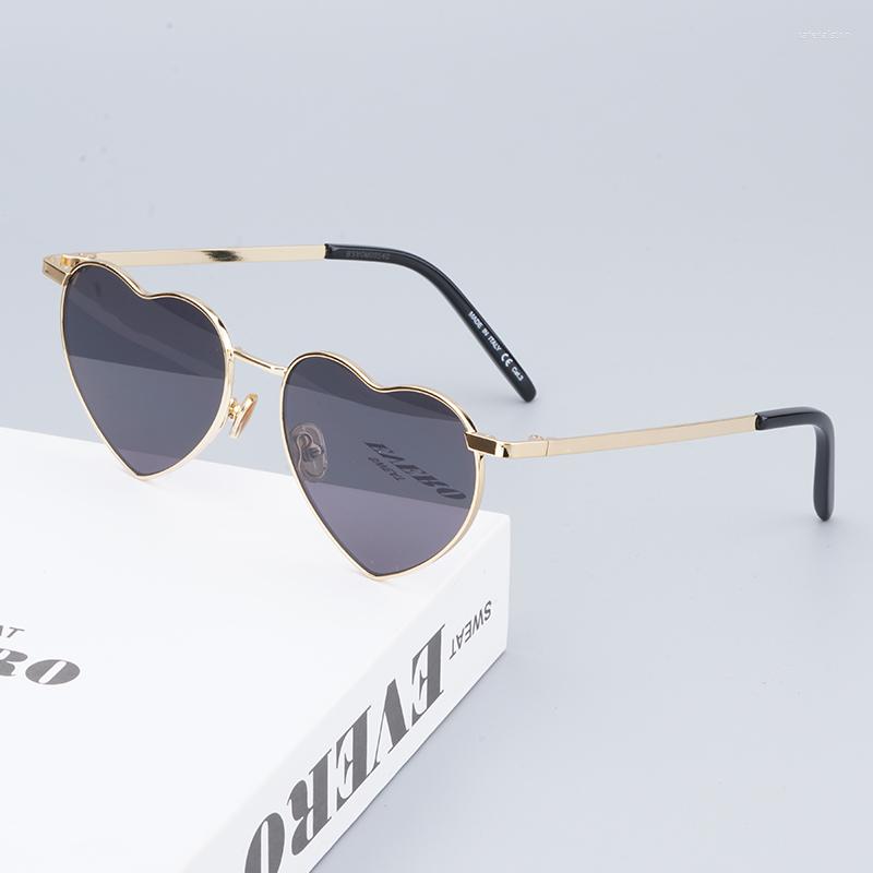 Sunglasses SL Original Love Heart Luxury Pure Titanium Personalized Top-Notch Solar Glasses Men Classical Retro Handmade Eyewear
Sunglasses SL Original Love Heart Luxury Pure Titanium Personalized Top-Notch Solar Glasses Men Classical Retro Handmade Eyewear