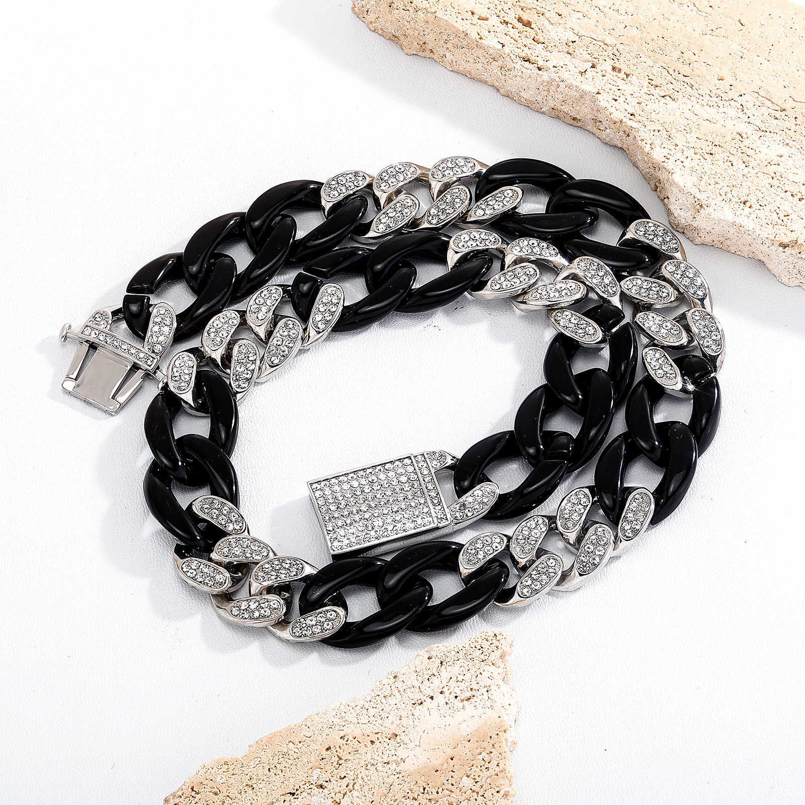 21mm Cuban Chain Link Necklace Black And White Silver 2 Tone Alloy Resin Mixed Foam Sweater Chains Cool Exaggerated Bling Mens Rapper Hip Hop Jewelry 