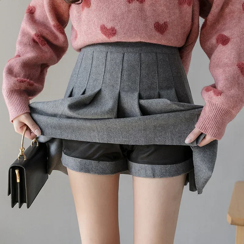 Skirts Pleated tight fitting womens autumn and winter high waisted Aline shorts Thin versatile casual pants 231118
