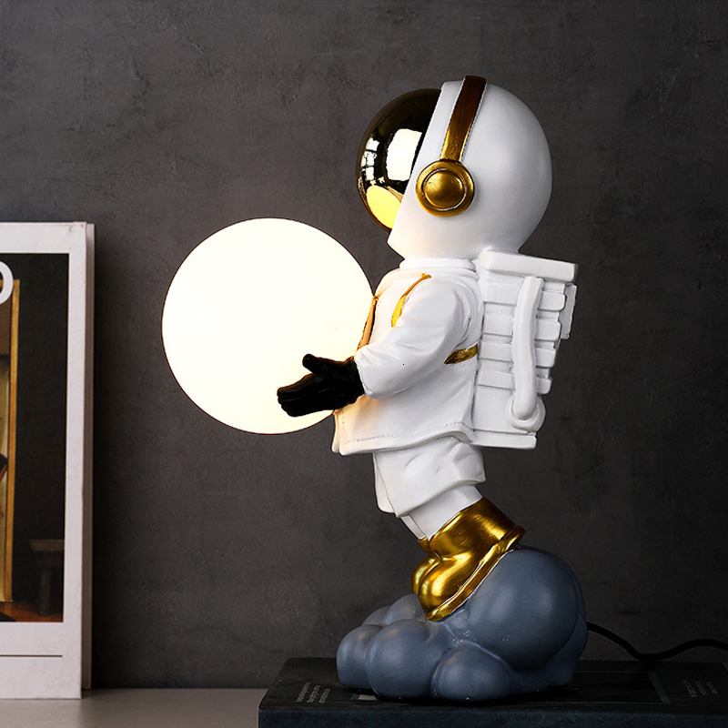 Lamps Shades Space Station Astronaut Table Lamp Children's Room Creative LED Desk Light Baby Cartoom Bedroom Table Art Decor Resin Lunar Lamp 230