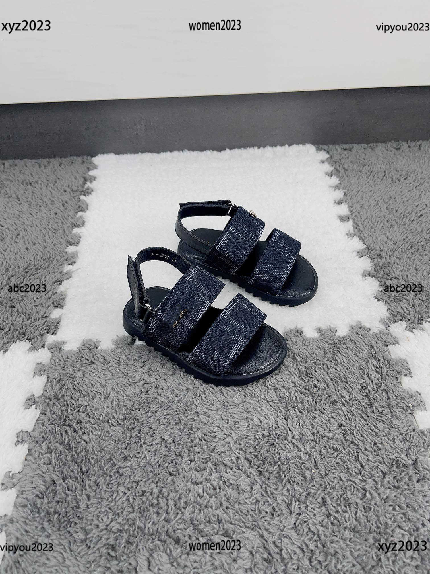 Letter printing kids shoes high-quality Summer products designer Kids Sandals summer Slippers Box Packaging Children's Size 26-35, #2
Letter printing kids shoes high-quality Summer products designer Kids Sandals summer Slippers Box Packaging Children's Size 26-35, #2