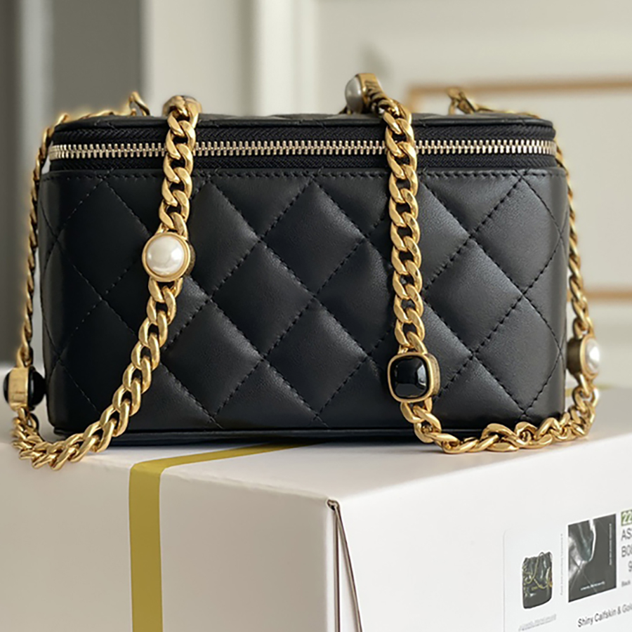 Designer Cosmetic Bags Luxury Chain Bags 1:1 Quality Genuine Leather Crossbody Bag 17CM With Box MC257
Designer Cosmetic Bags Luxury Chain Bags 1:1 Quality Genuine Leather Crossbody Bag 17CM With Box MC257