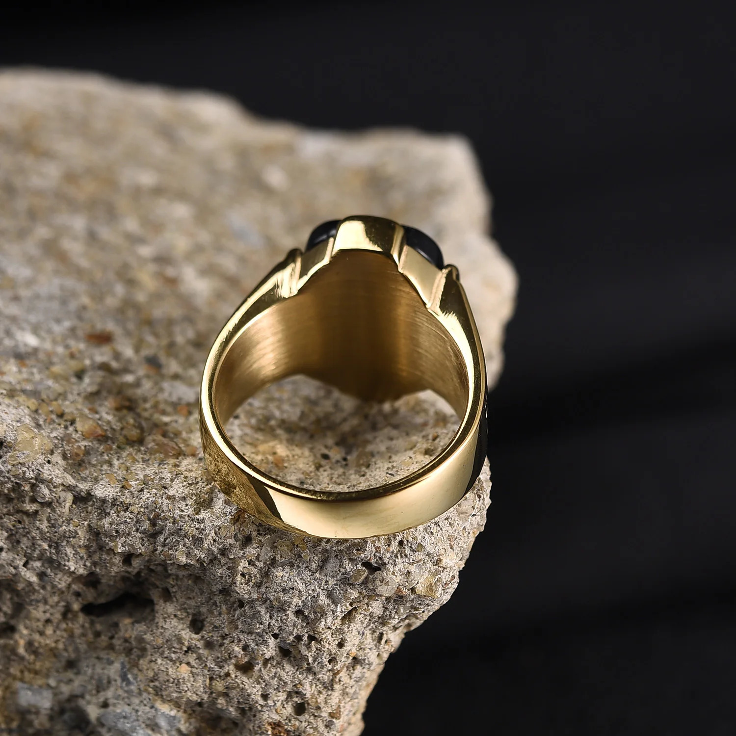 Solitaire Ring Men s High Quality Vintage Stainless Steel Gemstone Styles 18K Gold Plated Jewelry Professional Factory Made 231117