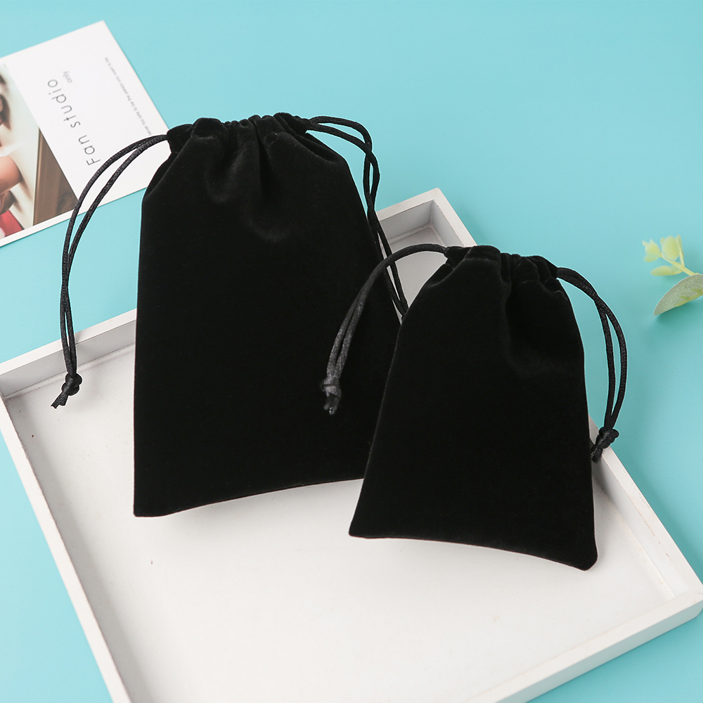 Wholesale Black Velvet Jewelry Bags With Drawstring 9x12cm 8x10cm 10x15cm Organza Jewelry Wedding Party favor Xmas Gift Accessories 50pcs/lot
Wholesale Black Velvet Jewelry Bags With Drawstring 9x12cm 8x10cm 10x15cm Organza Jewelry Wedding Party favor Xmas Gift Accessories 50pcs/lot