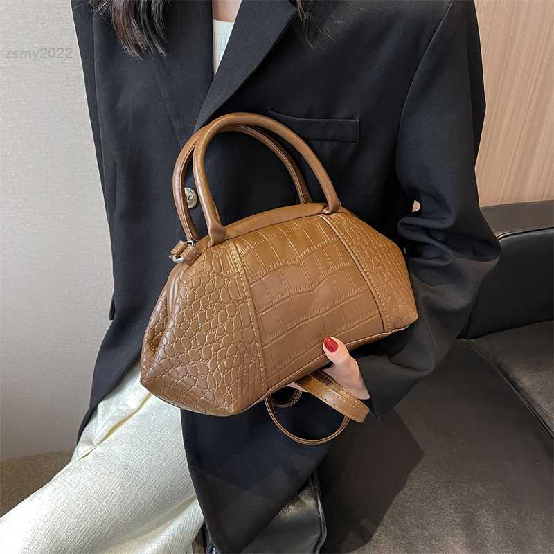 Evening Bags Jin YIde Crossbody Bag with Short Handle for Women 2023 Brand Fashion Trend Stone Pattern PU Leather Design Solid Handbags Bolsa, Blue
Evening Bags Jin YIde Crossbody Bag with Short Handle for Women 2023 Brand Fashion Trend Stone Pattern PU Leather Design Solid Handbags Bolsa, Blue