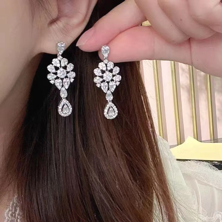 Choucong Ins Top Sell Dangle Earrings Sparkling Luxury Jewelry 925 Sterling Silver Water Drop 5A Cubic Zircon CZ Diamond Gemstones Party Tassels Women