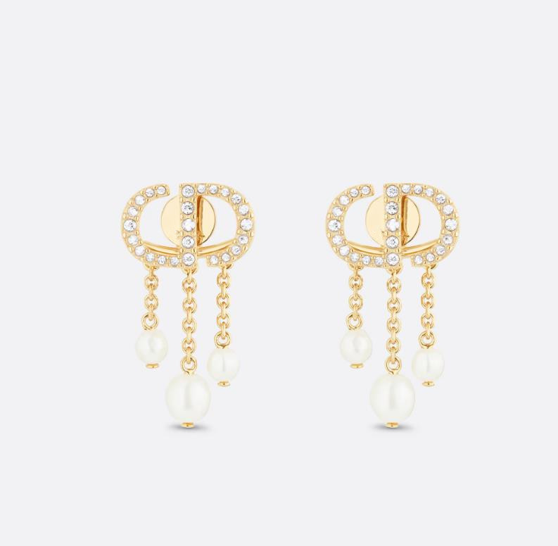 Inlaid white crystal pearl Stud earrings 2023 new summer fashion trend everything matching ear accessories
Inlaid white crystal pearl Stud earrings 2023 new summer fashion trend everything matching ear accessories