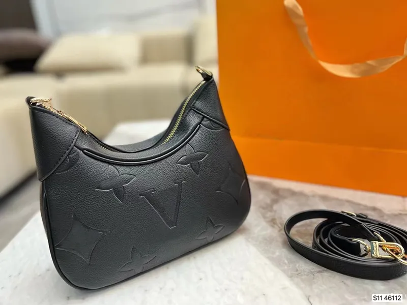 M46112 Luxury designer crossbody bag BAGATELLE Shoulder Bags Handbags underarm stray hobo bag Embossed crossbody bag Women Lady Purses, Invoices (are not sold separately
M46112 Luxury designer crossbody bag BAGATELLE Shoulder Bags Handbags underarm stray hobo bag Embossed crossbody bag Women Lady Purses, Invoices (are not sold separately