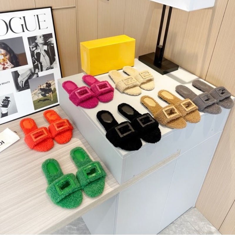 Designer Slippers Women Wool Slipper Winter Hot Seller Flats Sandals Woman Slides Genuine Leather Beach Casual Shoes Sandales Fashion Styles High