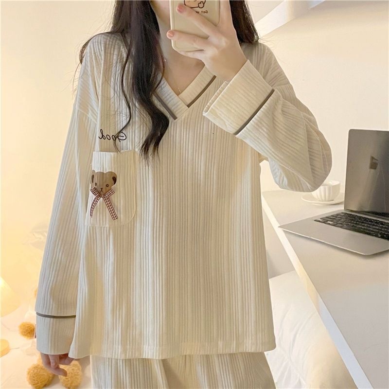 Women's Sleepwear Korean style Women Pajama Sets Spring Autumn Long Sleeve Bear Print Nightwear Loose Elegant Pyjamas Female Leisure 2-piece 2304
