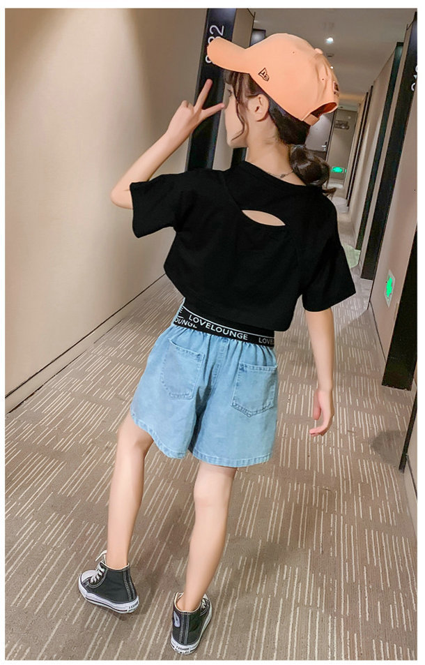 Clothing Sets Summer Kids Girls Clothes Set Teen Girl Crop Tops Tshirt Denim shorts 2pcs Girl Outfits Baby Girls Clothing 4 7 10 to 12 year 230417