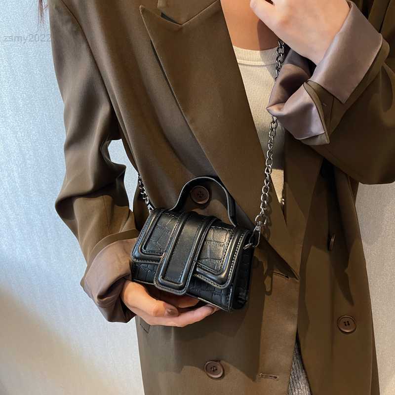 Evening Bags Stone Pattern Mini PU Leather Simple Flap Crossbody Bags for Women 2023 Luxury Trends Brand Handbags and Purses Ladies Bolsas, Black
Evening Bags Stone Pattern Mini PU Leather Simple Flap Crossbody Bags for Women 2023 Luxury Trends Brand Handbags and Purses Ladies Bolsas, Black