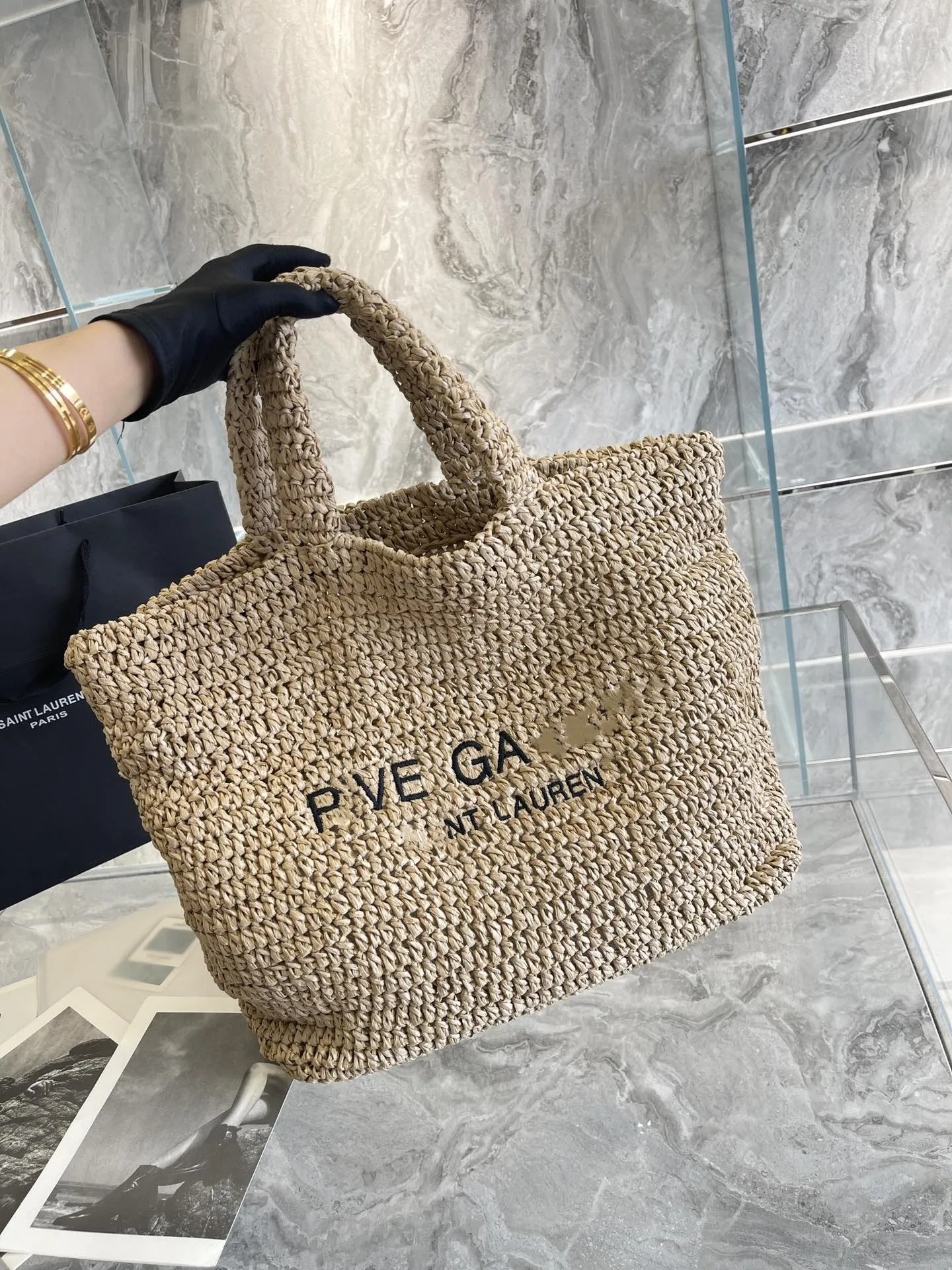 Lafite Grass Designer Woven Beach Bag Leisure Bag. Lafite Grass Represents "love Grass", Which Is Tough and Firm, Indicating Unswerving Love, Yellow
Lafite Grass Designer Woven Beach Bag Leisure Bag. Lafite Grass Represents "love Grass", Which Is Tough and Firm, Indicating Unswerving Love, Yellow
