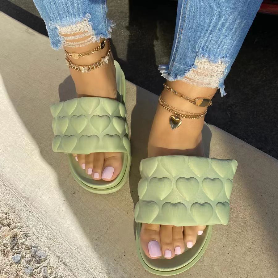 Slippers 2023 luxury brand women summer outdoor versatile antislip durable slippers beach sandals home heart 230419, Army green
Slippers 2023 luxury brand women summer outdoor versatile antislip durable slippers beach sandals home heart 230419, Army green