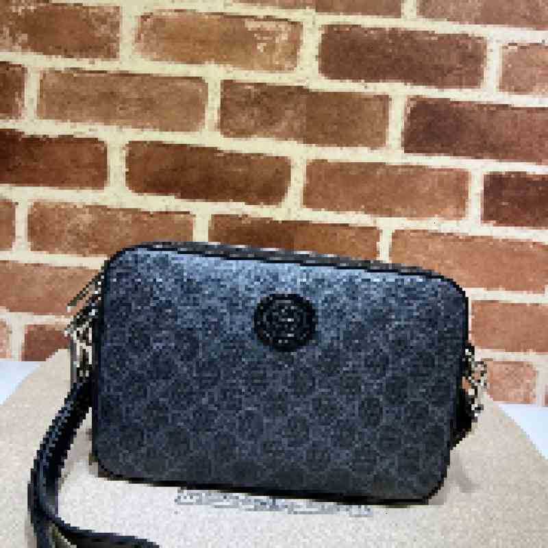 Luxury Brand Bags Interlocking Double Men's Shoulder Bag 703468 Woman Embossing Handbag Leather Ba JFLR
Luxury Brand Bags Interlocking Double Men's Shoulder Bag 703468 Woman Embossing Handbag Leather Ba JFLR
