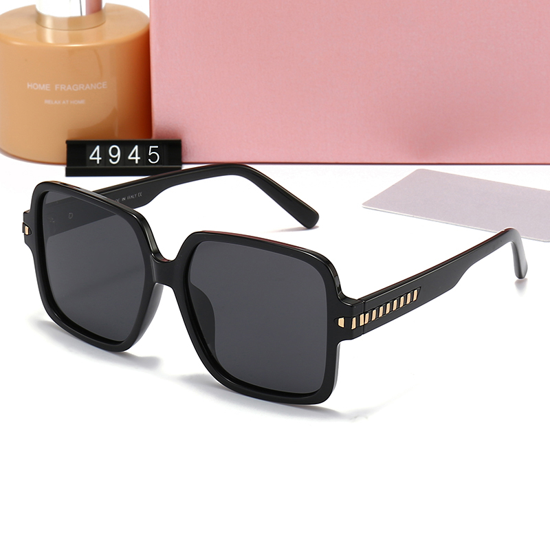high quality Luxury Sunglasses lens Designer letter womens Mens Goggle senior Fashion Eyewear For Women eyeglasses frame Vintage Metal Sun Glasses
high quality Luxury Sunglasses lens Designer letter womens Mens Goggle senior Fashion Eyewear For Women eyeglasses frame Vintage Metal Sun Glasses