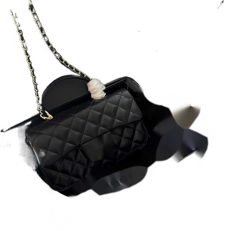 Evening Bags Luxury Brand design Letter plaid woman's shoulder Chain CC bag lambskin vintage messenger bags real Leather mini Clutch 2.55 woc Flap Bags 105 58HV
Evening Bags Luxury Brand design Letter plaid woman's shoulder Chain CC bag lambskin vintage messenger bags real Leather mini Clutch 2.55 woc Flap Bags 105 58HV