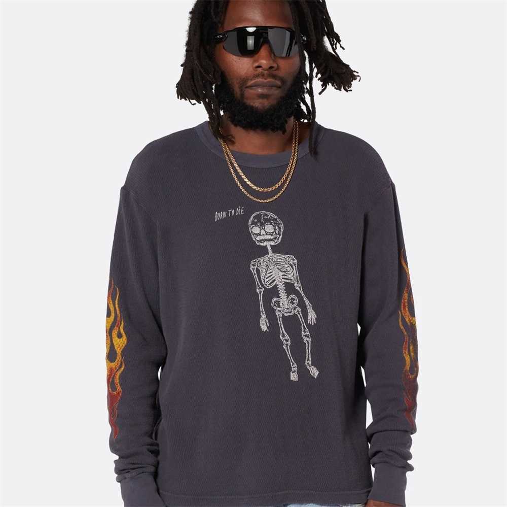 Fashion Designer Clothing Galleryes Depts Hoodies Rock Men' Sweatshirts High Street Loose Flame Skull Print Waffle Round Neck Long Sleeve T-shirt Underlay Fashion, Shipping fee
Fashion Designer Clothing Galleryes Depts Hoodies Rock Men' Sweatshirts High Street Loose Flame Skull Print Waffle Round Neck Long Sleeve T-shirt Underlay Fashion, Shipping fee