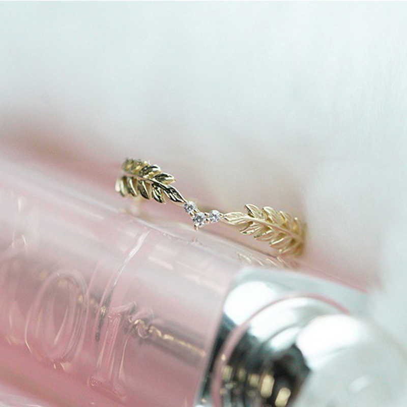 Band Rings Leaves Straw Feather Rings For Women Elegant Style Cubic Zirconia Yellow Gold Color Career Gift Fashion Jewelry KAR348