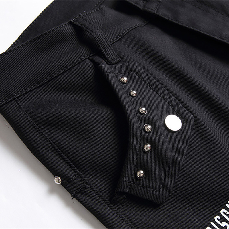 Mens Jeans Scotland Red Plaid Tartan Patchwork Punk Rivet Patch Black Denim Pants Skull Letters Printed Slim Straight Trousers 230419