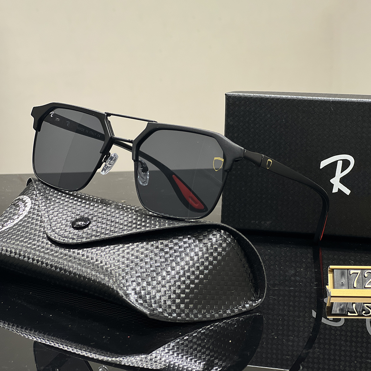 Designer mens sunglasses cool Luxury sunglasses for women fashion Mirror Leg Letter Driving Beach shading UV protection polarized glasses gift with box
Designer mens sunglasses cool Luxury sunglasses for women fashion Mirror Leg Letter Driving Beach shading UV protection polarized glasses gift with box