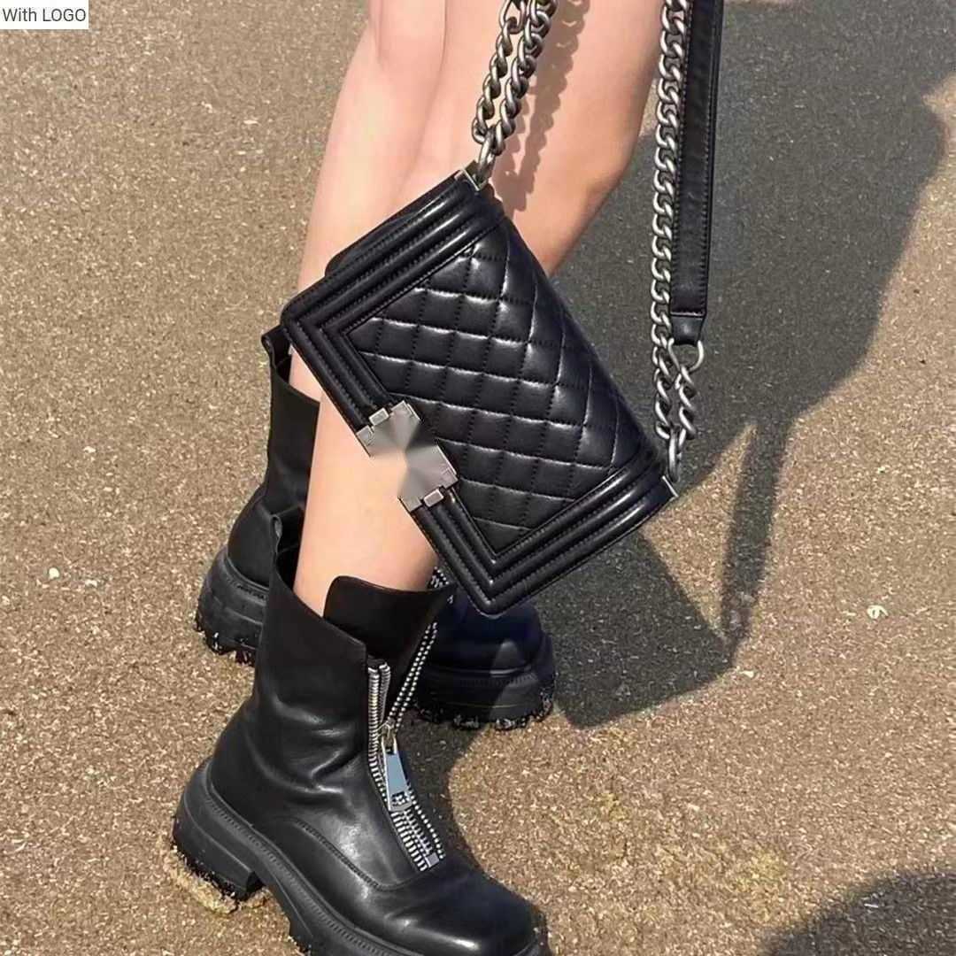 Evening Bags Luxury Brand design Letter shoulder Chain CC bag Spicy Mom Bag Premium Feel Bag Womens New Fashion Small Fragrant Wind Black Bag One Shoulder Crossbody 1L
Evening Bags Luxury Brand design Letter shoulder Chain CC bag Spicy Mom Bag Premium Feel Bag Womens New Fashion Small Fragrant Wind Black Bag One Shoulder Crossbody 1L