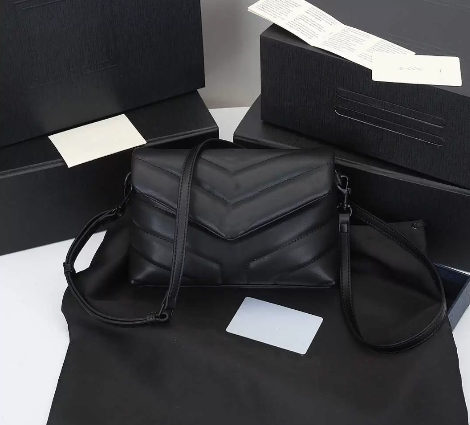 2023 Designer 7A Quality fashion shoulder bag women loulou toy crossbody soft leather purse, Grey gold logo
2023 Designer 7A Quality fashion shoulder bag women loulou toy crossbody soft leather purse, Grey gold logo