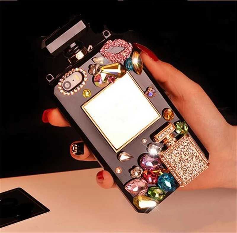 Cell Phone Cases Luxury Glitter Crossbody perfume bottle Phone Case For Iphone 7 8 PLUS X XR XS 11 12 13 14 Pro Max Bling rhinestones for Women T230419
Cell Phone Cases Luxury Glitter Crossbody perfume bottle Phone Case For Iphone 7 8 PLUS X XR XS 11 12 13 14 Pro Max Bling rhinestones for Women T230419